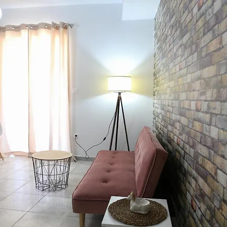Apartment Modern Edipsos