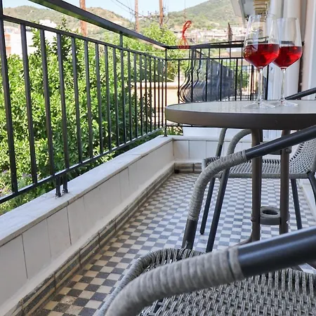 Modern Edipsos Apartamento