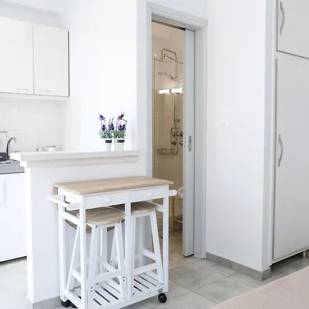 Modern Edipsos Apartment *
