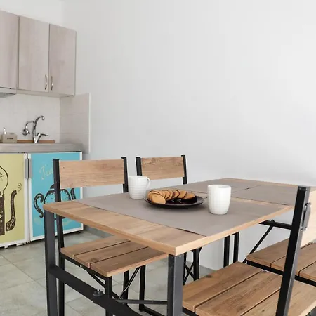 Modern Edipsos Apartment *