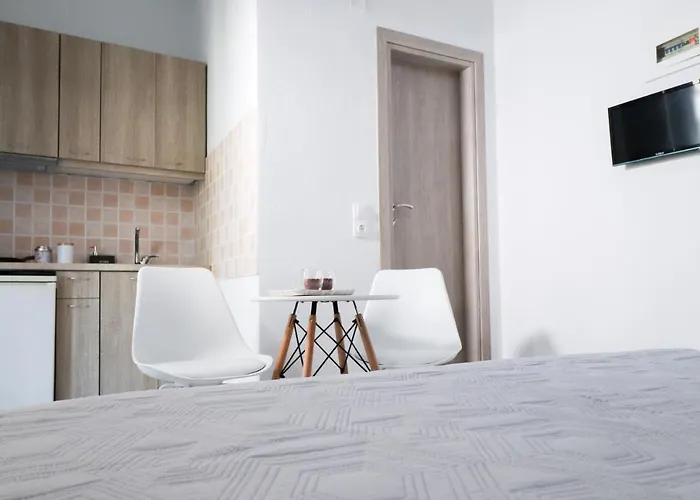 Modern Edipsos Apartment *